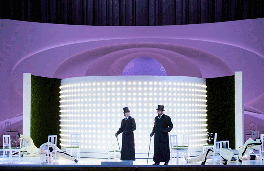 Piotr Beczala (Faust) Méphisto (Ildar Abdrazakov)  ©Salzburger Festspiele/Monika Rittershaus